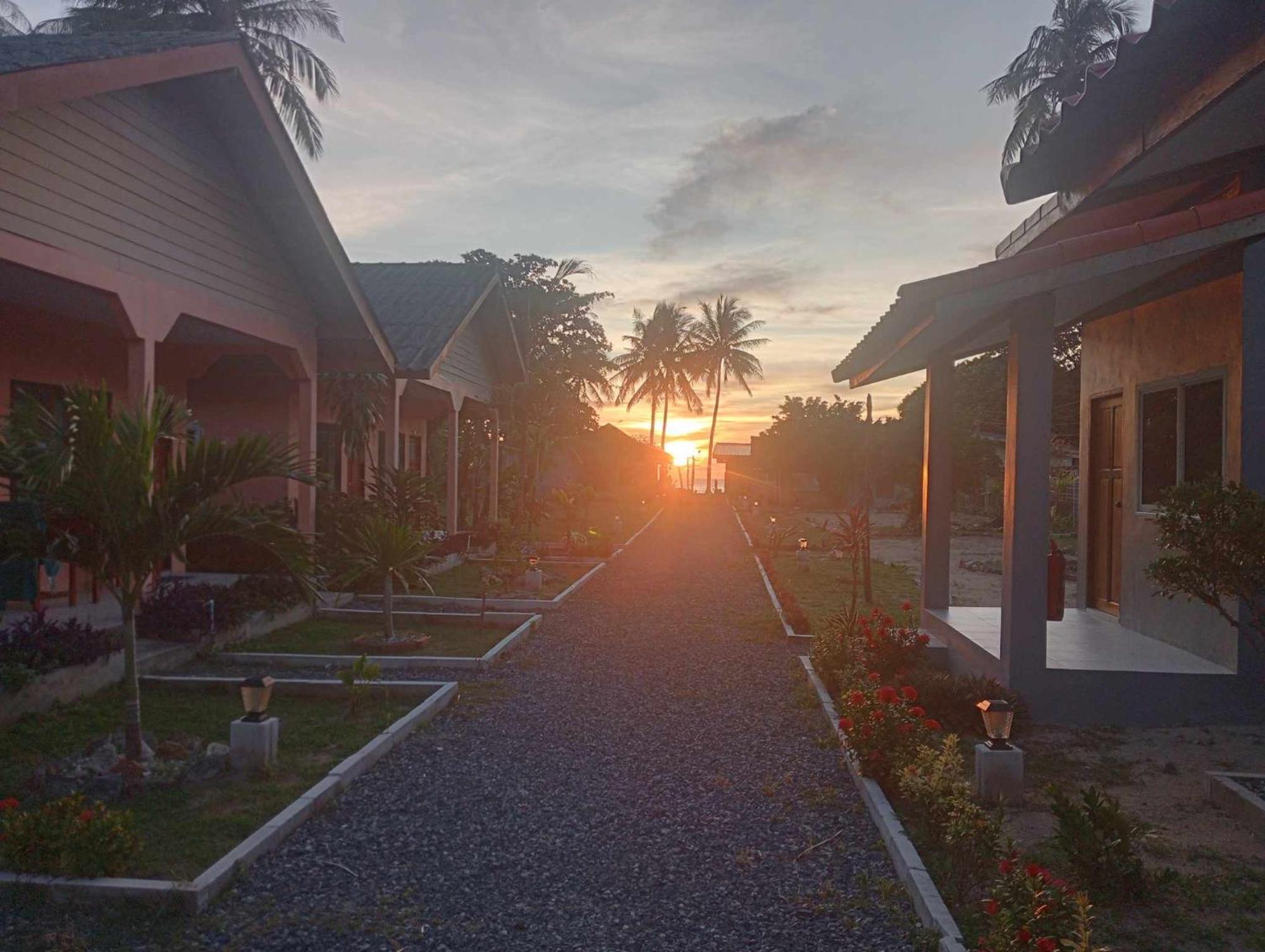 Scandinavian Beach Resort Ko Lanta Eksteriør bilde
