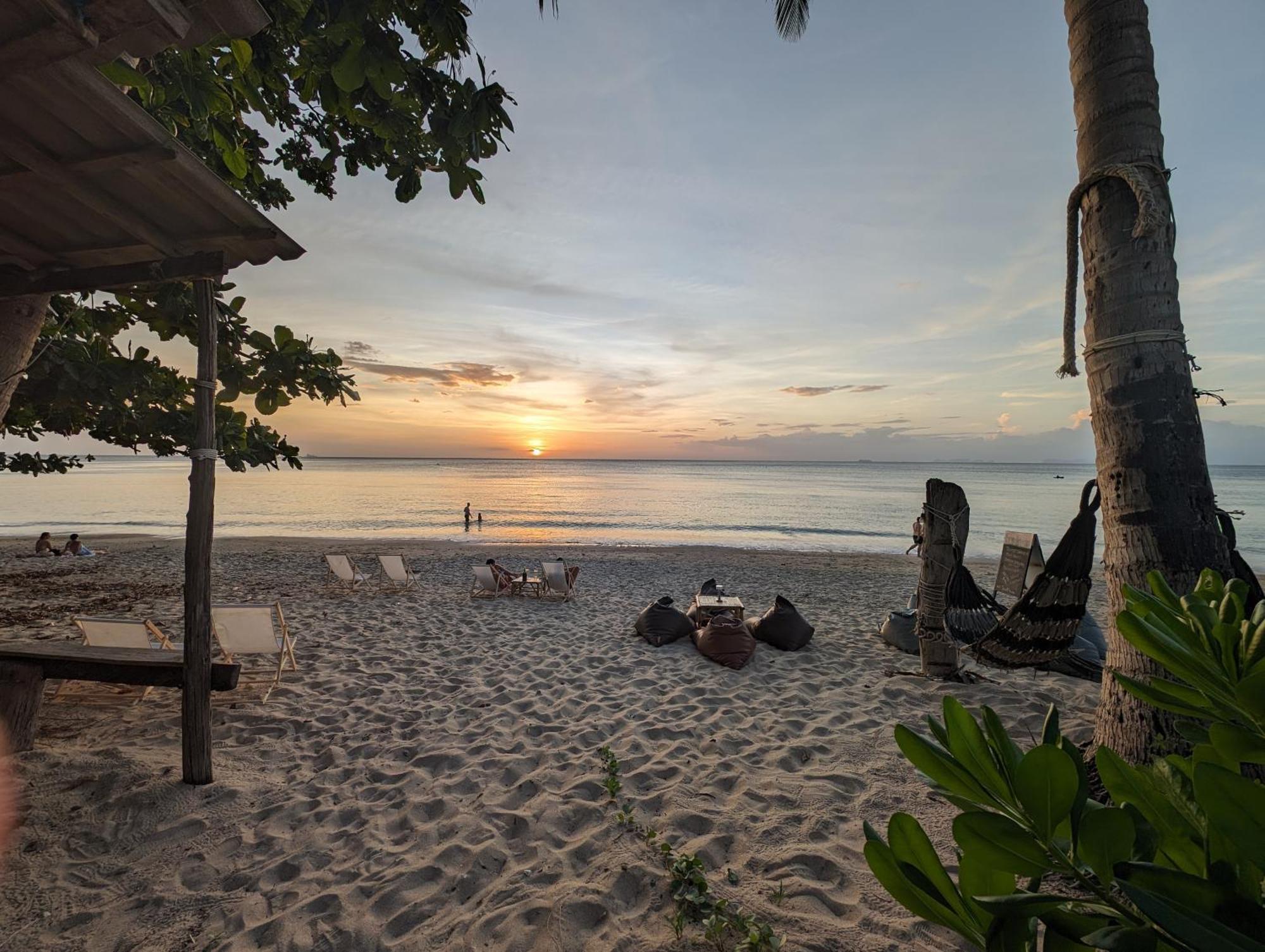 Scandinavian Beach Resort Ko Lanta Eksteriør bilde